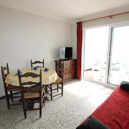 Basic Comfort Studio Sylvia 10º 0181 Empuriabrava