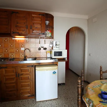 Apartment Basic Comfort Studio Sylvia 10º 0181 Empuriabrava
